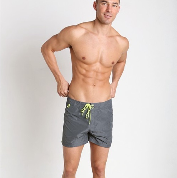 Sundek
Poly Stretch Swim Trunk Medium Grey - Picture 2 of 9